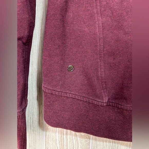 Lululemon On The Double Pullover Heathered Bordeaux Drama Sweatshirt Size 8 - Picture 11 of 13